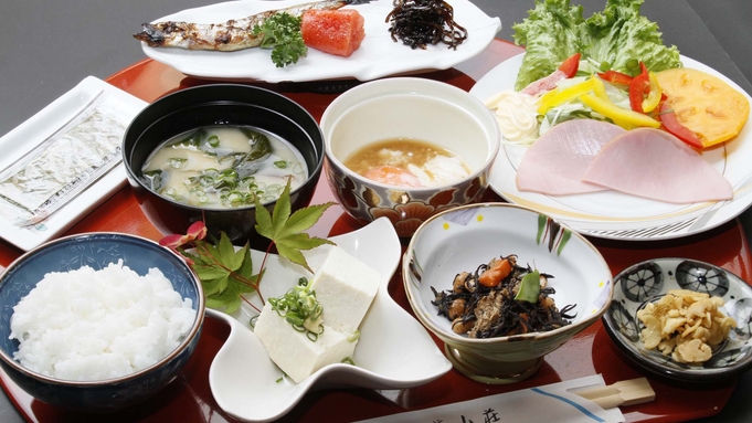 【1泊朝食付】家庭的な優しい味！日本の和朝食を♪湯量豊富な美肌の湯でのんびり[夕食なし]